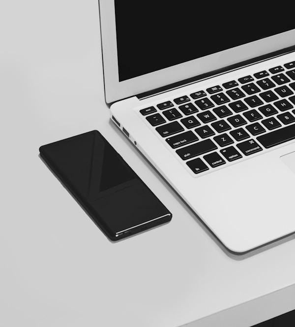 Laptop screen with security lock icon