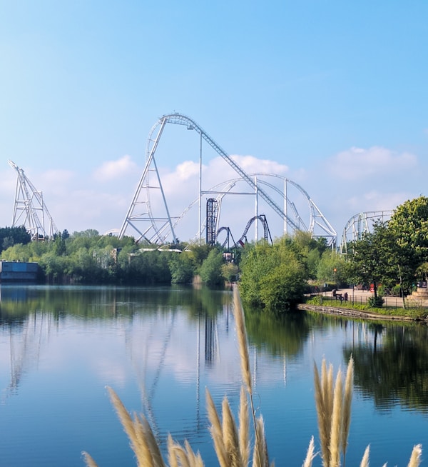 Theme park roller coaster