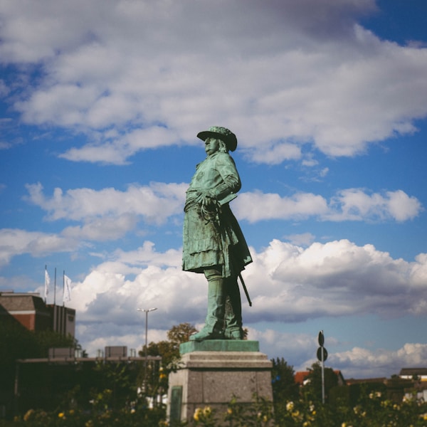 Colonial American revolution reenactor history